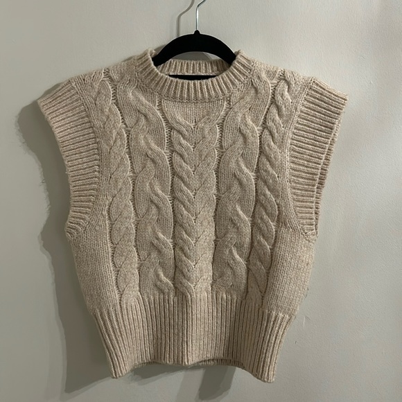 4th & The Reckless Sweaters - 30% off SUMMER SALE 🌞 4th & The Recklace Knit Vest | Cream/oatmeal